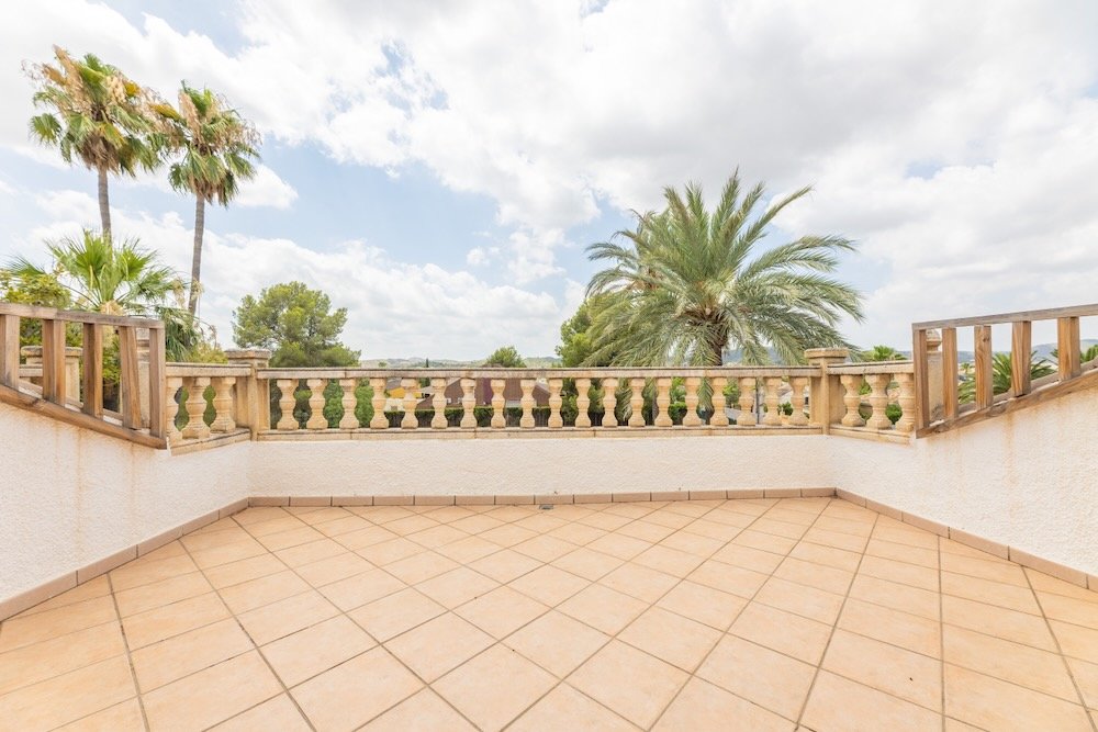 Property 2443 - Image 53